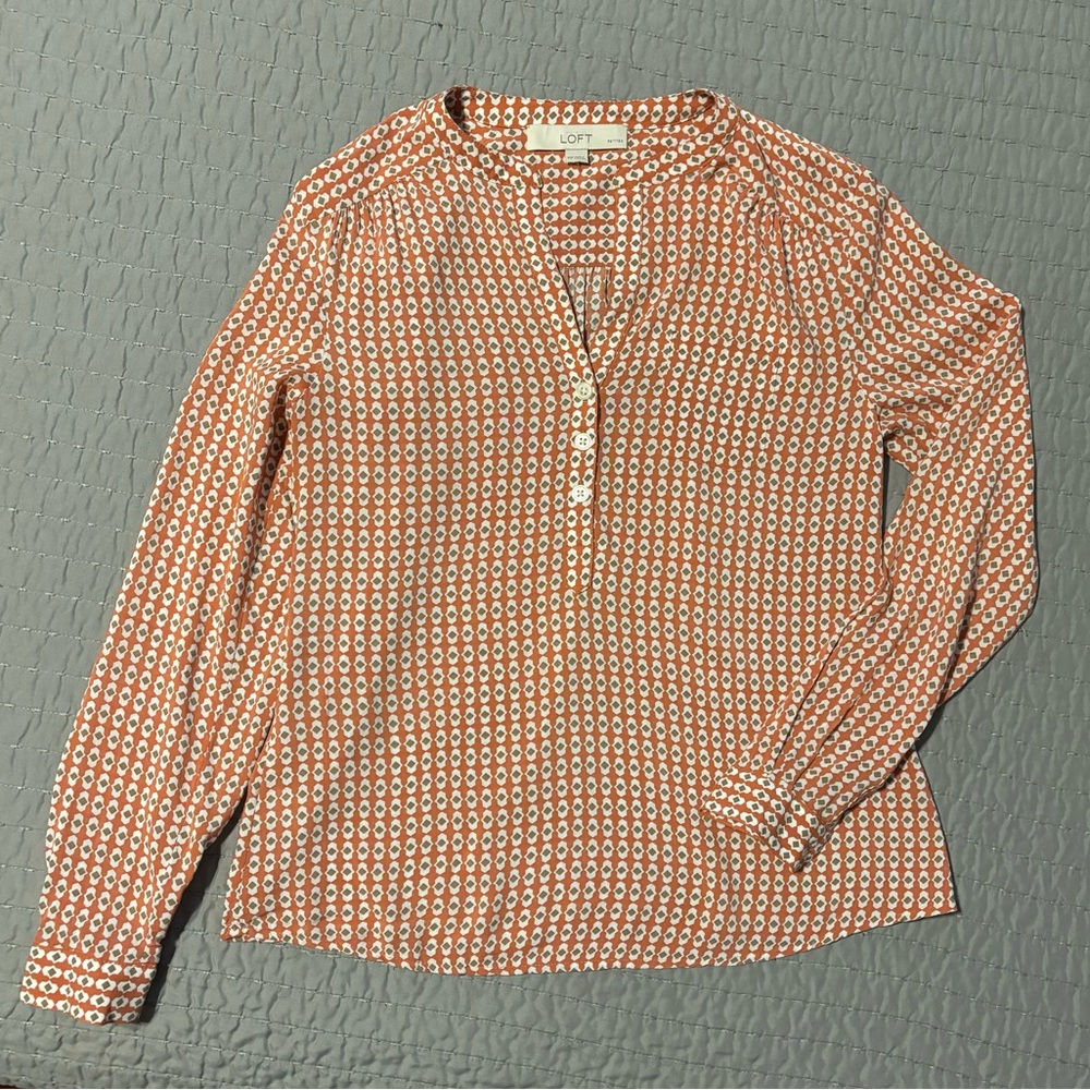 LOFT Geometric Print V-Neck Blouse, EUC